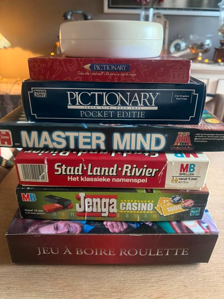 7 gezelschapsspellen, Hobby en Vrije tijd, Gezelschapsspellen | Kaartspellen, Zo goed als nieuw, Ophalen