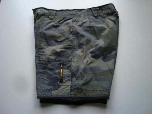 short camouflage - mixte - Life line - taille M, Kleding | Heren, Broeken en Pantalons, Gedragen, Maat 48/50 (M), Verzenden