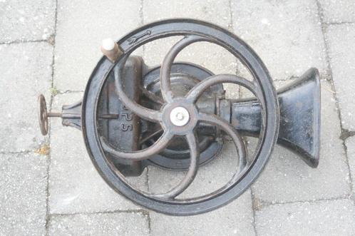 Zeldzame gietijzeren koffiemolen (jaren 20), Antiek en Kunst, Antiek | Gereedschap en Instrumenten, Ophalen of Verzenden