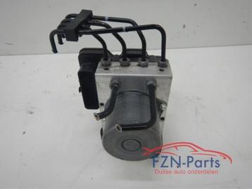 Mercedes-Benz C63S W205 ABS Pomp beschikbaar voor biedingen