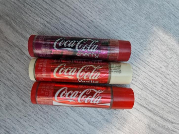 3 Coca Cola lippenbalsems, Verzamelen, Merken en Reclamevoorwerpen, Nieuw, Overige typen, Ophalen of Verzenden
