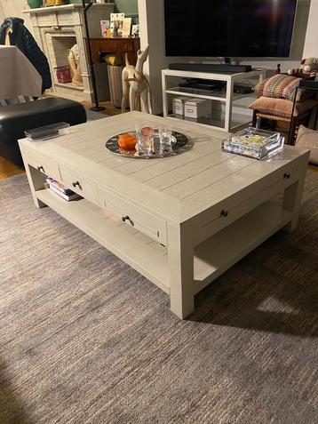 Chique salontafel uit Zoute Interieur (Knokke) beschikbaar voor biedingen