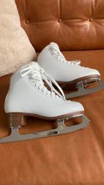 Kunstschaatsen - wit - zo goed als nieuw, Sports & Fitness, Patinage, Enlèvement, Comme neuf, Patinage artistique