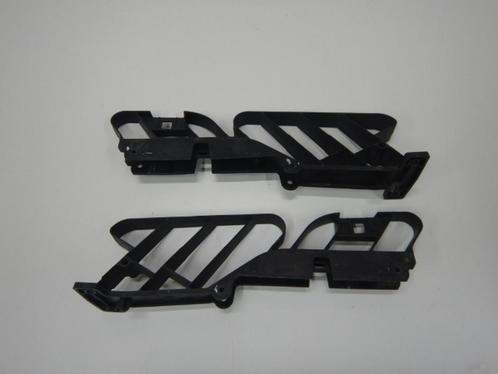 VW Golf 8 Bumpergeleiders Midden Links / Rechts set 5H080570, Auto-onderdelen, Overige Auto-onderdelen, Volkswagen, Gebruikt, Ophalen of Verzenden