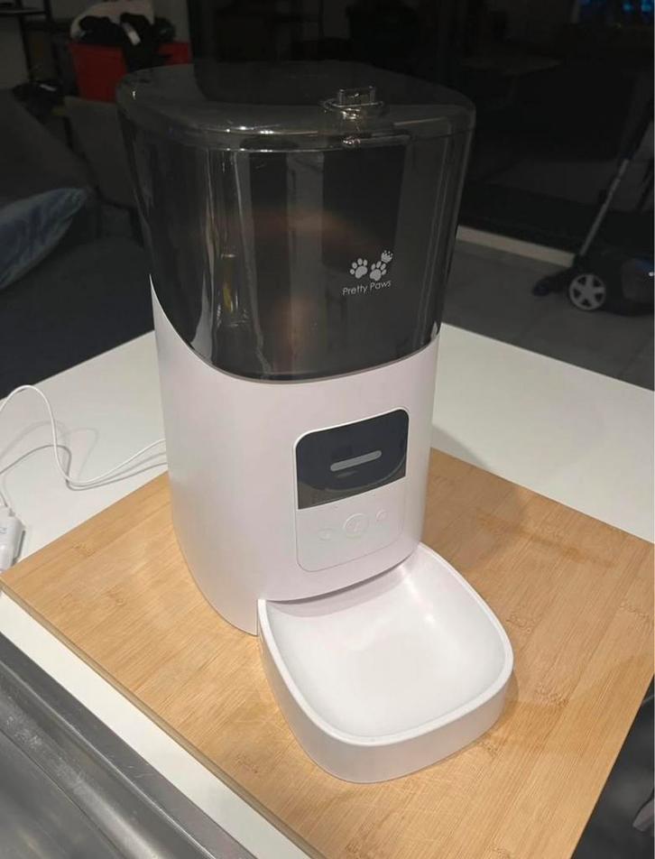 Pretty Paws PP005 Wifi Voerautomaat, Dieren en Toebehoren, Kattenvoerbakken en Drinkbakken, Ophalen