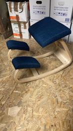 Ergonomisch krukje, Ophalen, Zo goed als nieuw, Hout