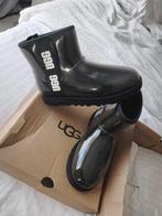 UGG Classic Clear Mini Boots, Kleding | Dames, Schoenen, Ophalen, Zwart, Regenlaarzen, Zo goed als nieuw