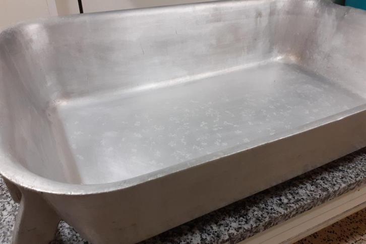 BOUCHERIE AGRICULTURE GRAND BAC ALUMINIUM POIGNÉES, Zakelijke goederen, Landbouw | Veevoer, Ophalen