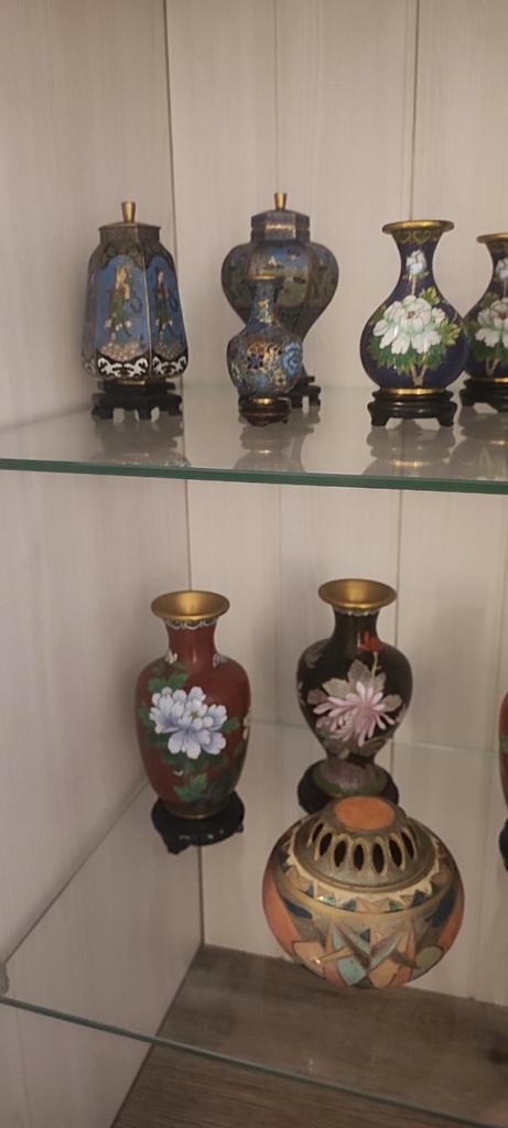 Totaal 11Vintage Chinese cloisonne met voet stuk, Antiek en Kunst, Antiek | Vazen, Ophalen of Verzenden