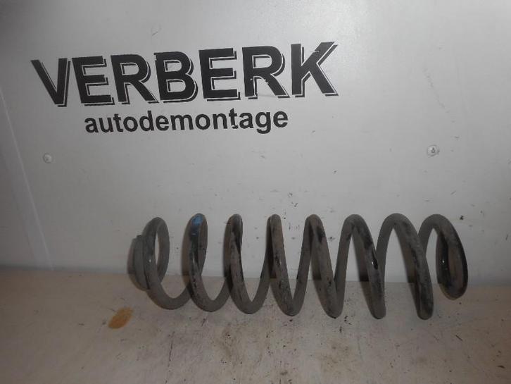 RESSORT DE SUSPENSION ARRIERE Ford EcoSport (JK8), Autos : Pièces & Accessoires, Suspension & Châssis, Ford, Utilisé