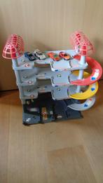 Garage met auto’s, Ophalen, Zo goed als nieuw