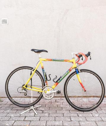 Vintage koersfiets beschikbaar voor biedingen