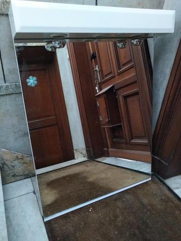 Miroir de salle de bain beschikbaar voor biedingen