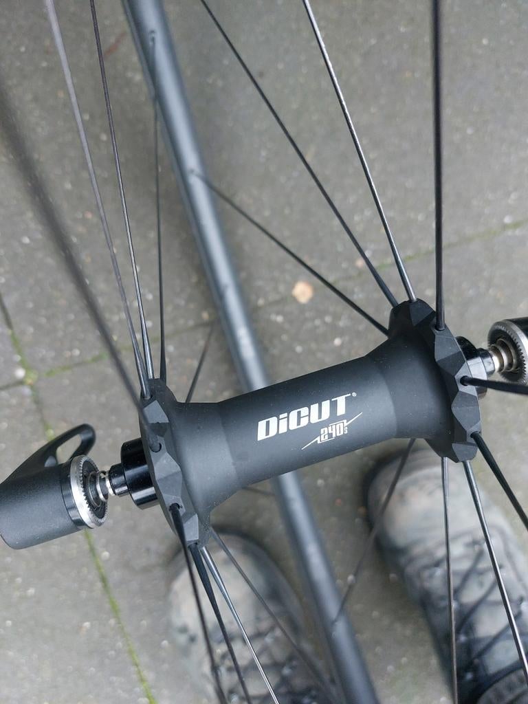 ROUES DT SWISS, Enlèvement