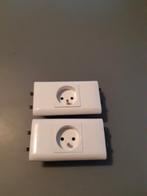 stopcontact legrand voor kabelgoot, Ophalen, Zo goed als nieuw, Stopcontact