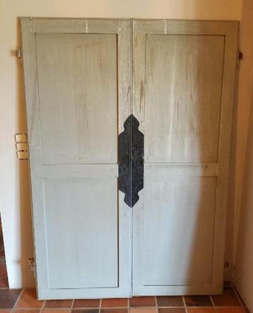 Double porte de placard beschikbaar voor biedingen