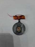 Oude medaille, Ophalen