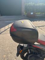 Kofferbak inclusief alle bevestiging voor Aprilia sr, Motoren, Ophalen, Zo goed als nieuw