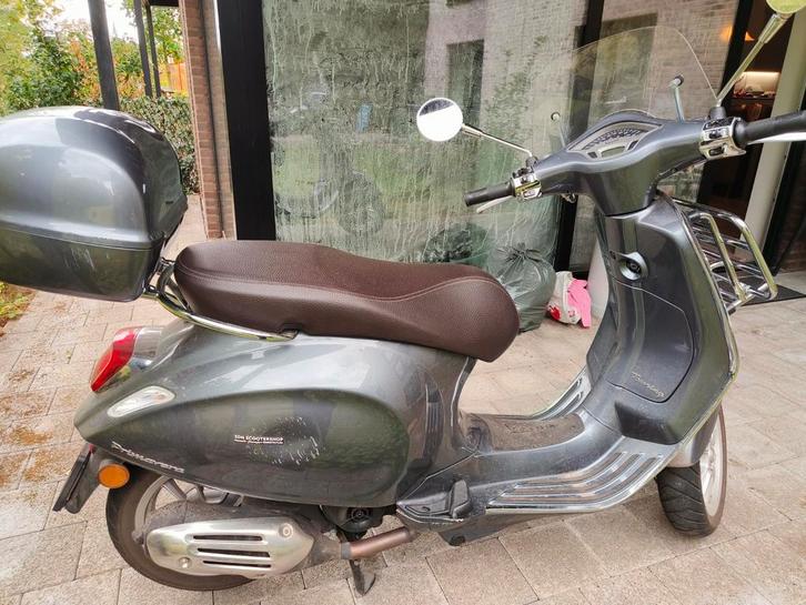 Vespa primavera b klasse, Fietsen en Brommers, Scooters | Vespa, Gebruikt, Ophalen