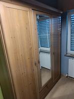 Kleerkast met bijhorende boekenkast ' bed ' nachtkastje te k, Huis en Inrichting, Kasten | Kleerkasten, Ophalen, Gebruikt