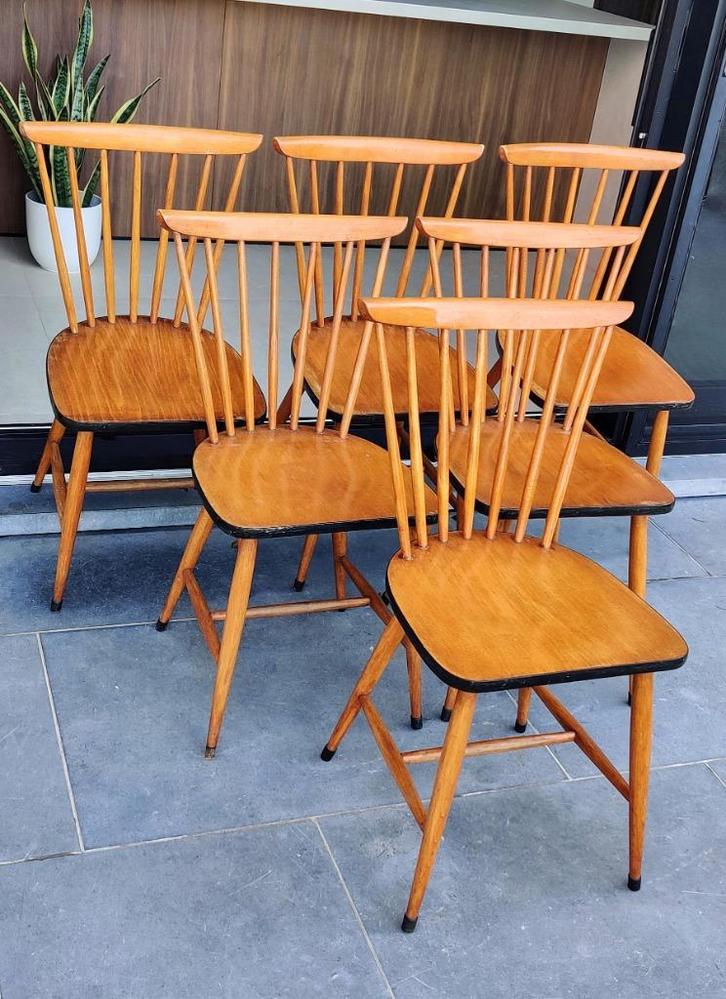 Prachtige set (6) vintage spijlenstoelen, Huis en Inrichting, Stoelen, Gebruikt, Hout, Ophalen of Verzenden