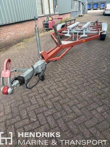 KOESTLER tandemas boottrailer  beschikbaar voor biedingen