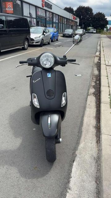 Vespa LX 50 CC B klasse beschikbaar voor biedingen