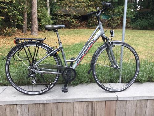 Als nieuwe sportieve dames/meisjesfiets Merida Freesport, Fietsen en Brommers, Fietsen | Dames | Sportfietsen en Toerfietsen, Zo goed als nieuw