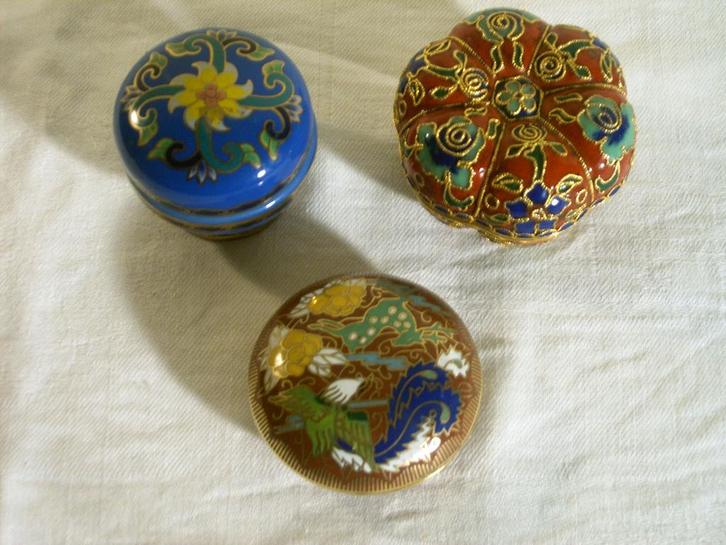 Twe emaillen cloisonné doosjes, Antiek en Kunst, Curiosa en Brocante, Ophalen of Verzenden