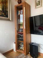 Kolomkast vitrinekast teak/glas (leeg), Huis en Inrichting, Kasten | Vitrinekasten, Ophalen, Zo goed als nieuw, Glas