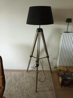 Staande lamp zwarte kap, Huis en Inrichting, Ophalen of Verzenden, Zo goed als nieuw, Hout