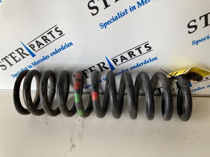 Veerschroef voor van een Mercedes SL, Auto-onderdelen, Ophanging en Onderstel, Mercedes-Benz, Gebruikt, 3 maanden garantie, Ophalen of Verzenden