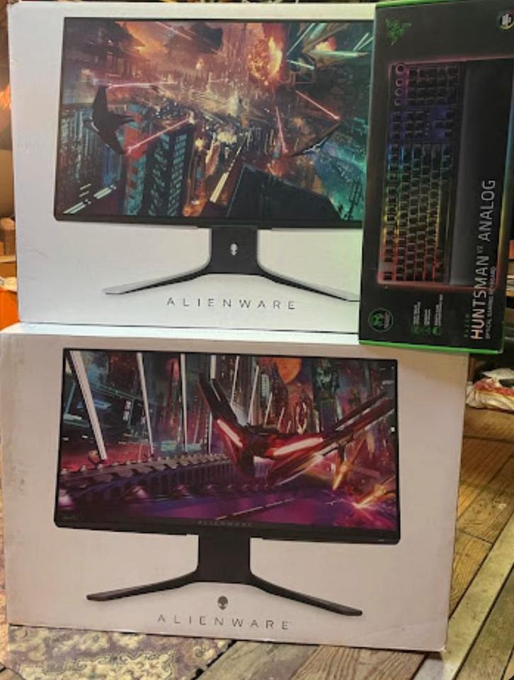 ⚡ Pack de 2Gaming Pro : Alienware 240Hz/360Hz+1 Razer Analog, Informatique & Logiciels, Ordinateurs Vintage, Enlèvement
