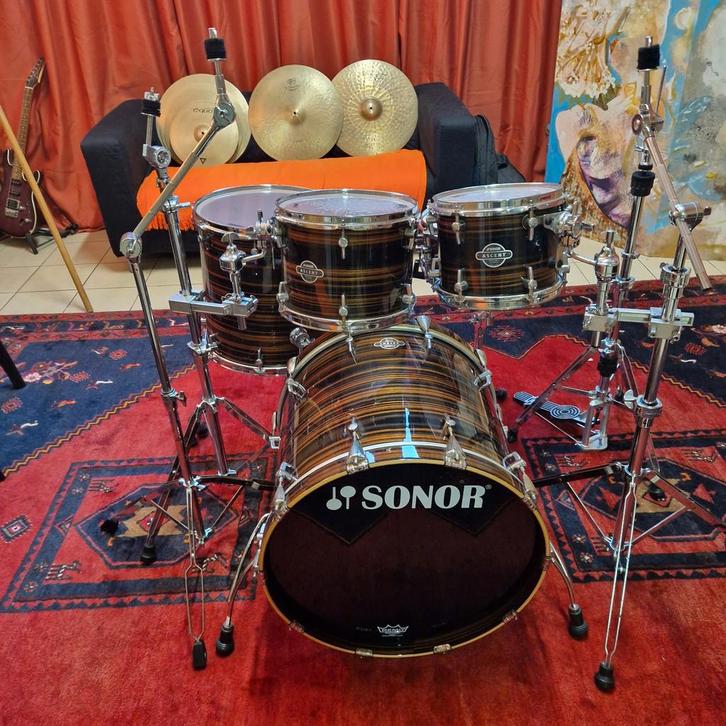 Sonor Ascent drumstel + hardware, Musique & Instruments, Batteries & Percussions, Sorento, Enlèvement