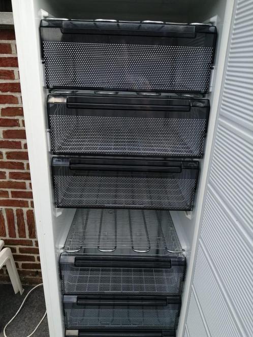 Diepvries staand, Elektronische apparatuur, Vriezers en Diepvrieskisten, Gebruikt, Vrijstaand, Vrieskast, 160 cm of meer, 60 tot 90 cm