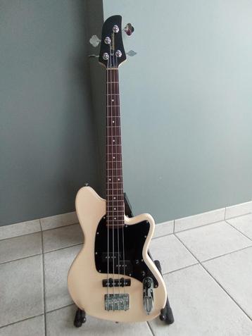 Ibanez TMB 30 ivory basgitaar + accessoires beschikbaar voor biedingen