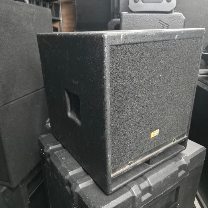 USB ACTIVE 12 pouces avec sorties satellite, Musique & Instruments, Boîtiers & Valises, Comme neuf, Enlèvement