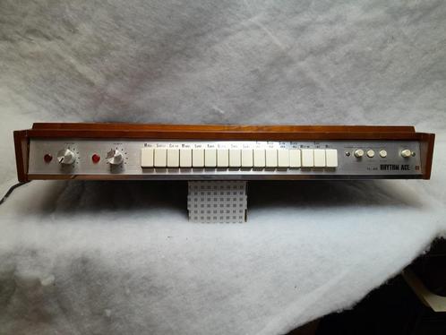 Rhythm Ace FR-2L, Vintage Drumcomputer, Muziek en Instrumenten, Drumcomputers, Gebruikt, Roland, Ophalen of Verzenden