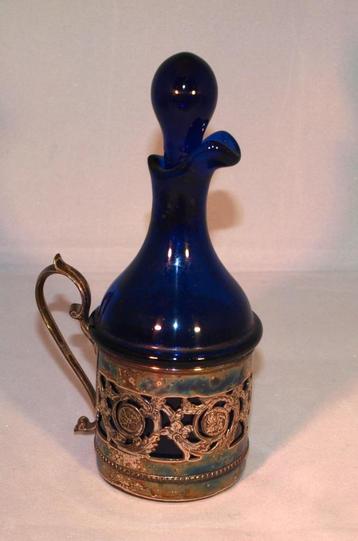 Oliehouder. beschikbaar voor biedingen