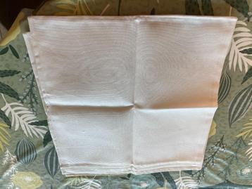 Borduren onderlegger napje wit 50x50 cm katoen modal beschikbaar voor biedingen