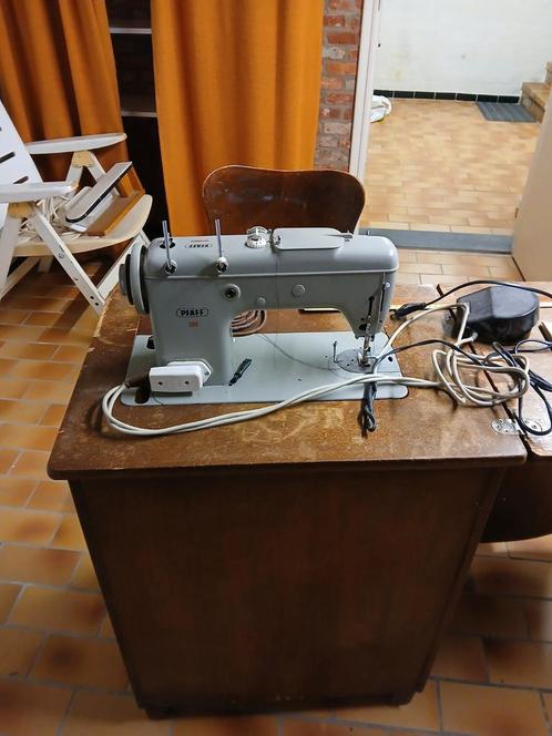 Naaimachine PFAFF 260, Antiek en Kunst, Antiek | Naaimachines, Ophalen