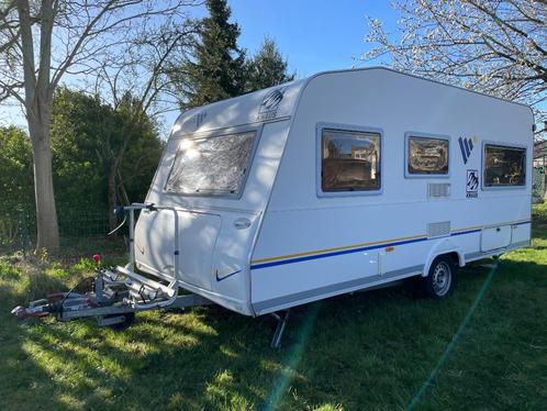Knaus Vimara 450TF, Caravans en Kamperen, Caravans, Particulier, tot en met 4, 1000 - 1250 kg, Rondzit, Knaus, Lengtebed, Vast bed