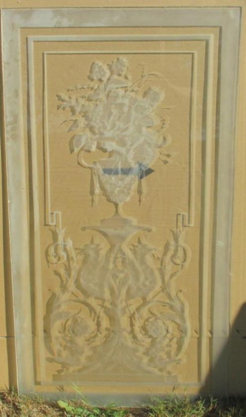 antiek geetst glasraam voor in deur, met bloemen griffioenen, Antiek en Kunst, Antiek | Glaswerk en Kristal, Ophalen