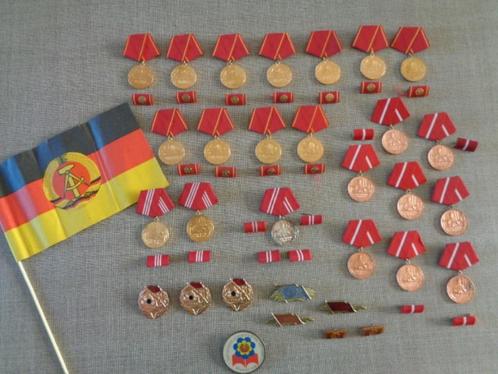 Medailles DDR / NVA mét Feldspange aan 7 € / stuk, Collections, Objets militaires | Général, Armée de terre, Enlèvement ou Envoi