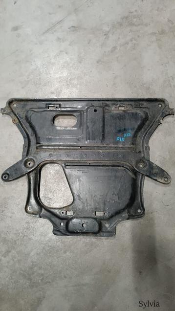 Versterkingsplaat Bodemplaat onderplaat 4X4  BMW 3 serie F30 beschikbaar voor biedingen