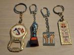 Lot vintage sleutelhanger voetbal WK 1982 1978, Ophalen of Verzenden, Zo goed als nieuw, Sport