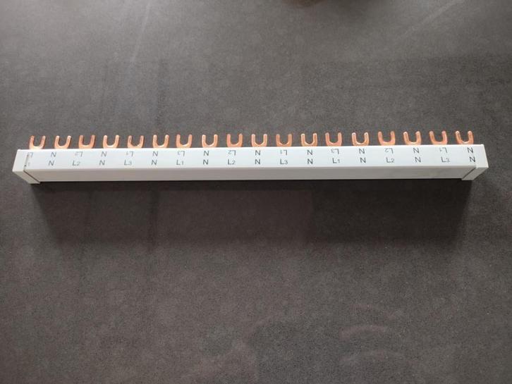 Teco kamgeleider 16mm² 4P fase verdeeld., Doe-het-zelf en Bouw, Elektriciteit en Kabels, Nieuw, Overige typen, Ophalen of Verzenden