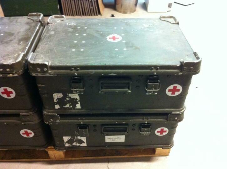 zarges koffers 60x40x27 in twee uitvoeringen, Verzamelen, Militaria | Algemeen