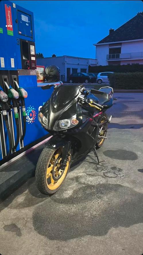 Yamaha tzr 50 goede staat, Fietsen en Brommers, Brommers | Derbi, Zo goed als nieuw, Ophalen