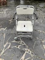 Chaise roulante douche-toilette – NEUVE – jamais utilisée, Ophalen, Nieuw, Duwrolstoel